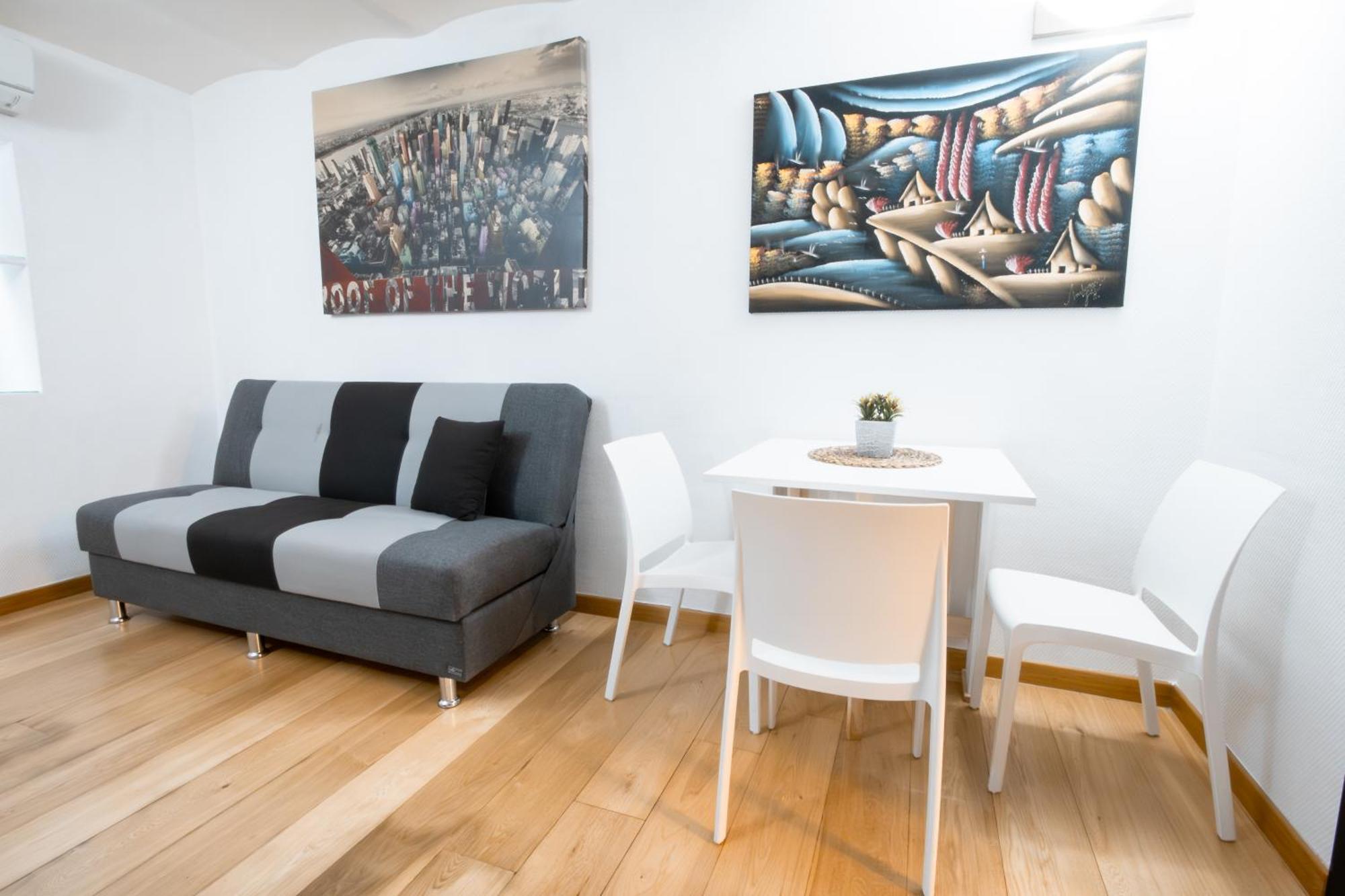 Sunrise Apartment Bari Exterior photo